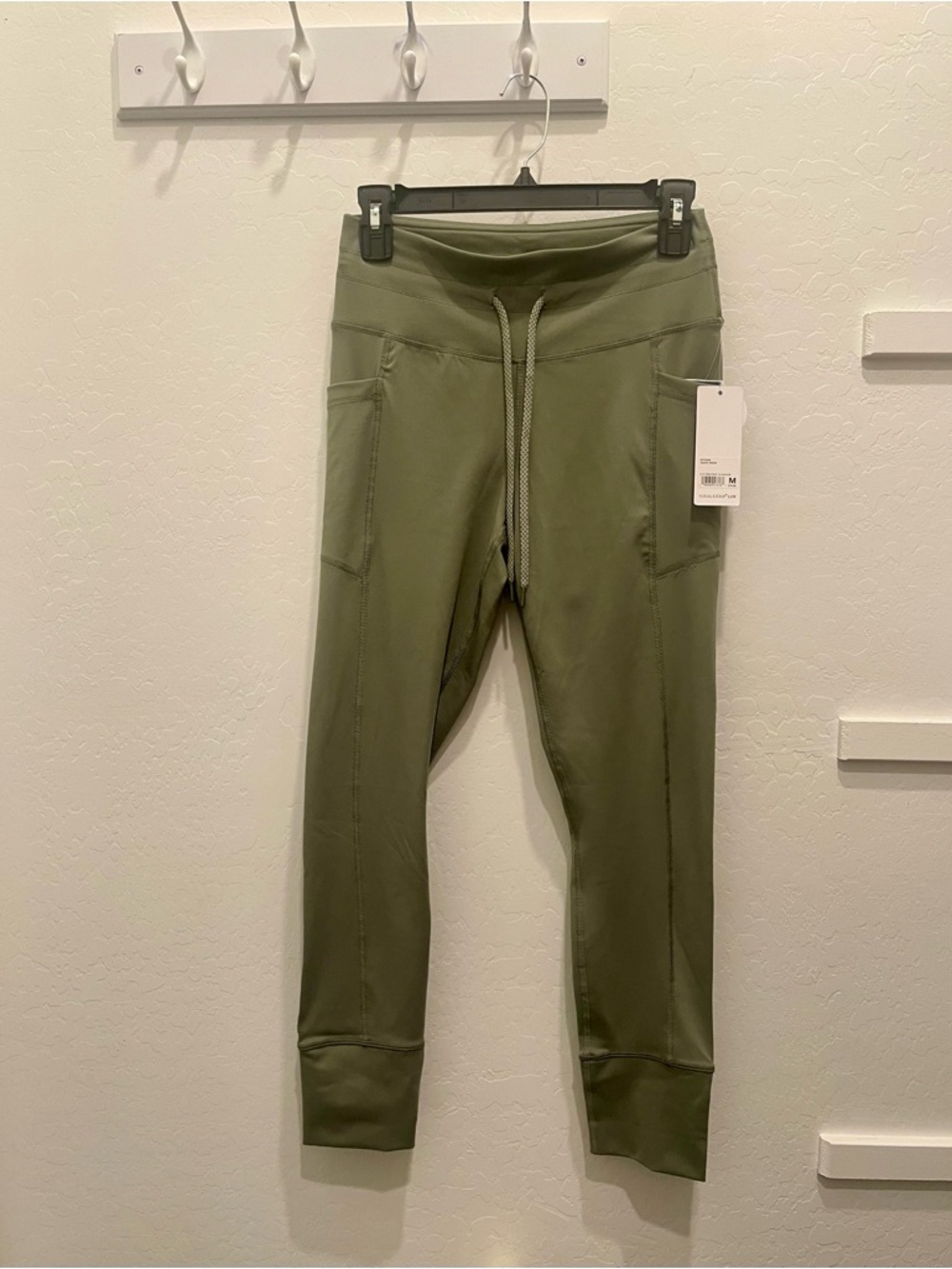 Yogalicious Olive Green High-Rise Jogger Leggings with Pockets